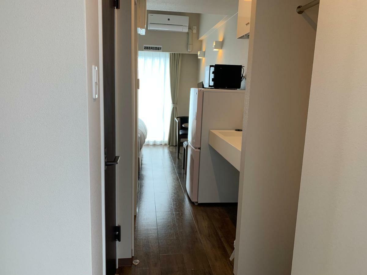 Mr.Kinjo Inn Sky Harbor Наха Экстерьер фото