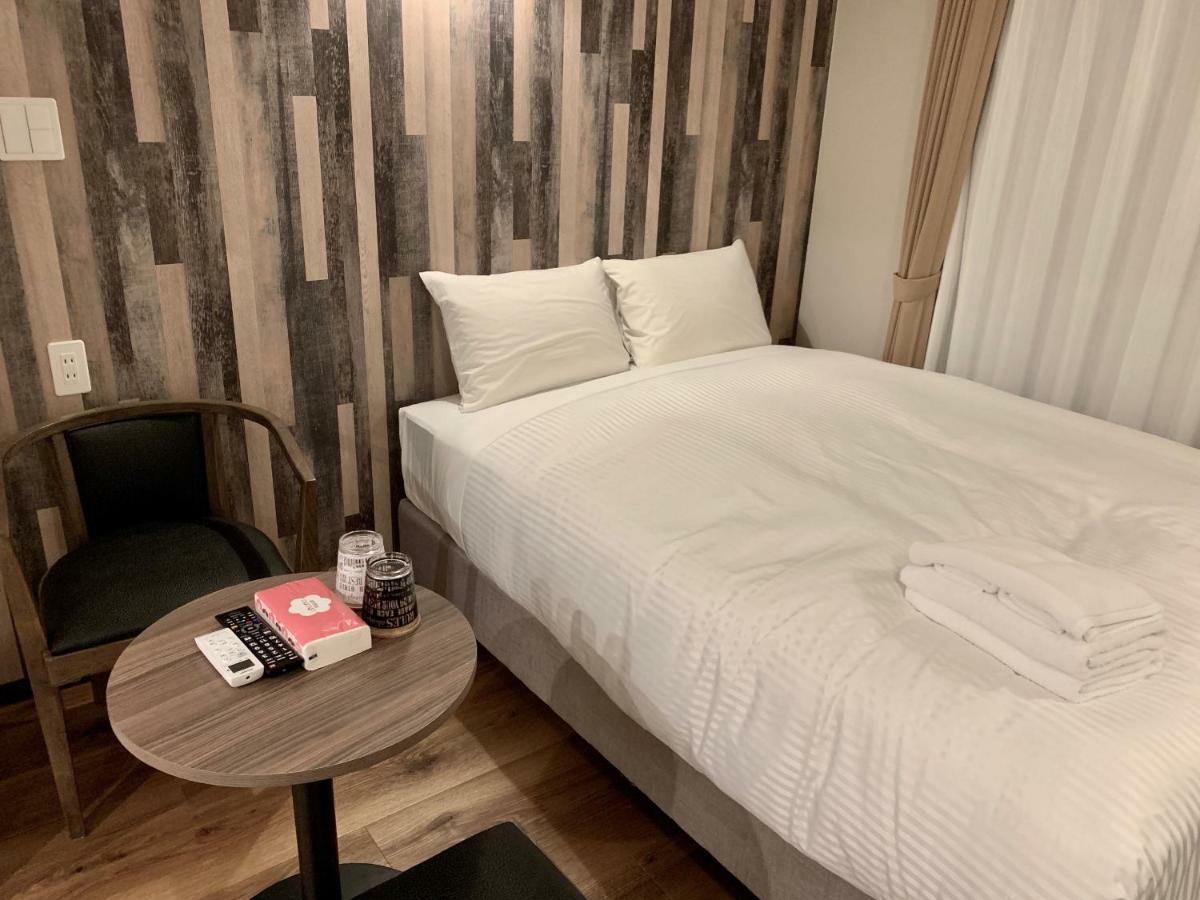 Mr.Kinjo Inn Sky Harbor Наха Экстерьер фото